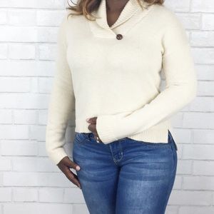 Jeanne Pierre Pull-Over Sweater. Size M